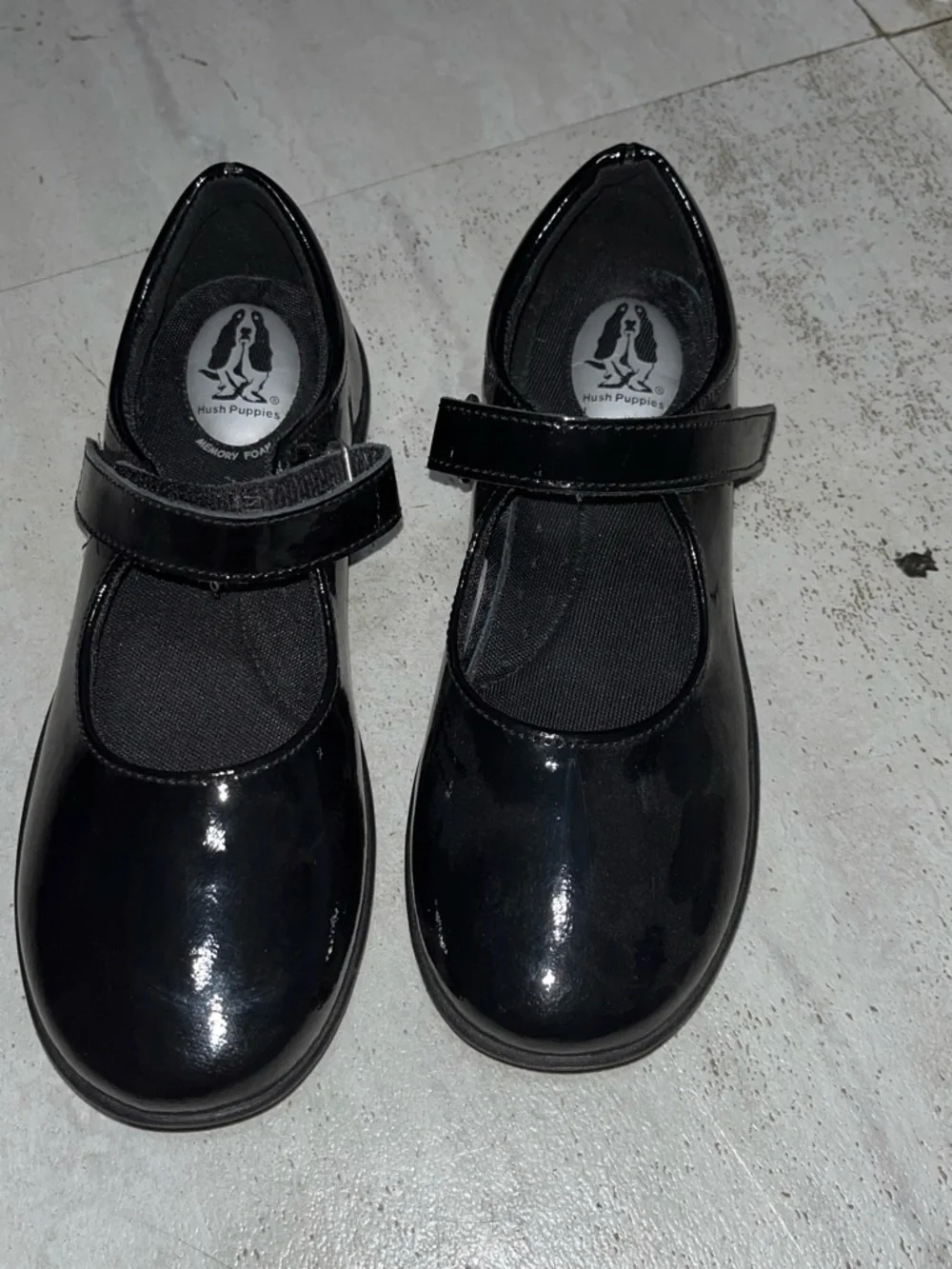 Hush Puppies Girls' Black Patent Mary Jane Shoes